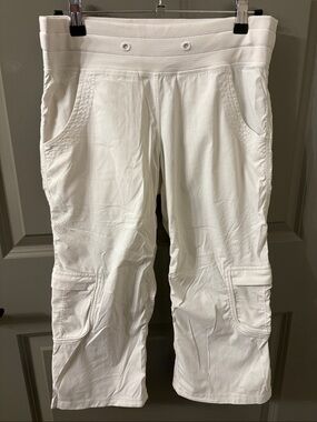 Lululemon White Cargo Capri Pants with Rib Waist Dance Studio